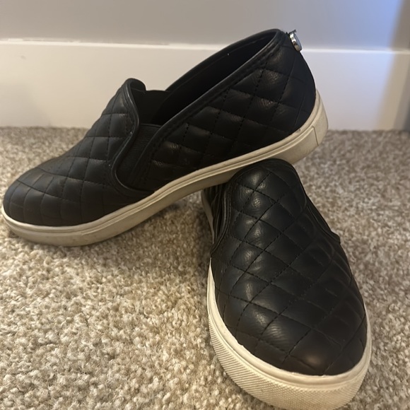 Steve Madden Slip on Sneaker - Picture 2 of 4